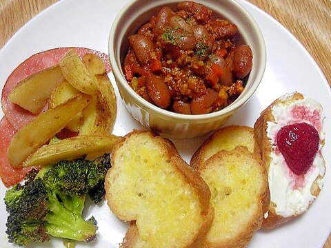 チリコンカンと野菜でワンプレートランチ